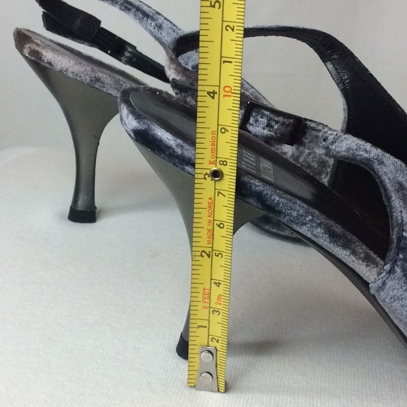 Stuart Weitzman velvet slingback heels Sz 7 1/2 M - Picture 14 of 15